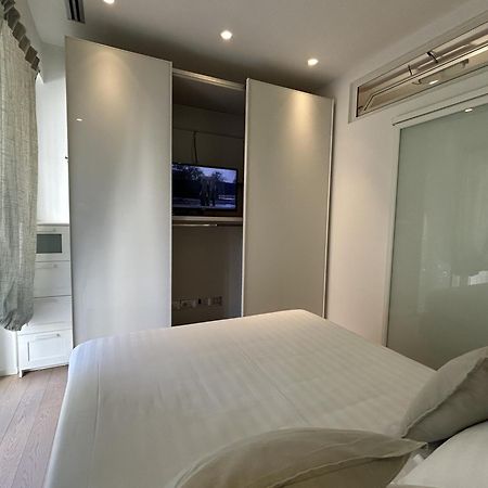Fifty Eight Milan Duomo Apartment ภายนอก รูปภาพ