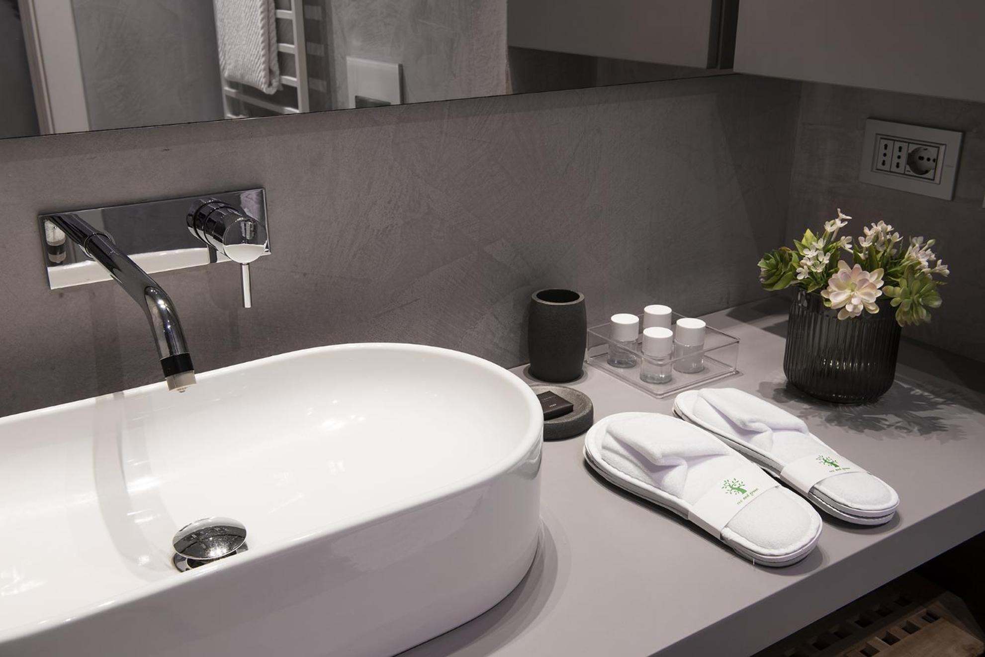 Fifty Eight Milan Duomo Apartment ภายนอก รูปภาพ